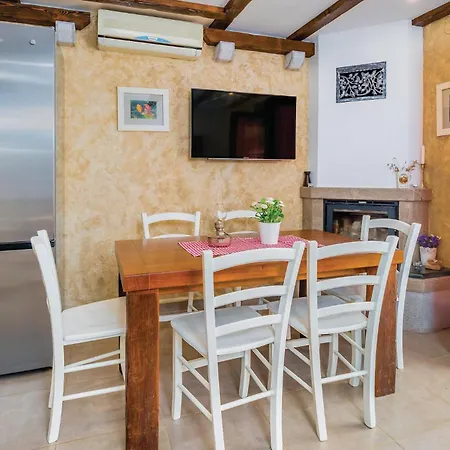 Holiday home In With Wifi *